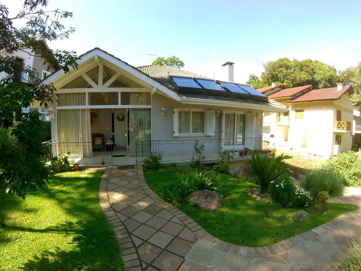 Pousada Ipe Amarelo E Quinta Dos Medeiros Bed & Breakfast Gramado Ngoại thất bức ảnh