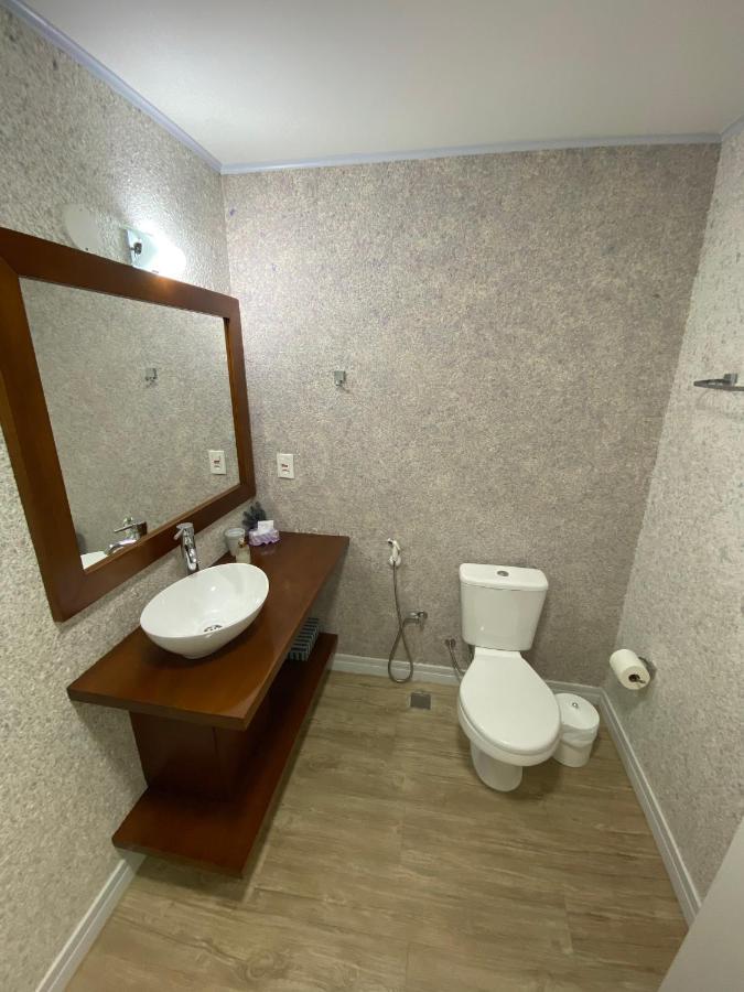 Pousada Ipe Amarelo E Quinta Dos Medeiros Bed & Breakfast Gramado Ngoại thất bức ảnh