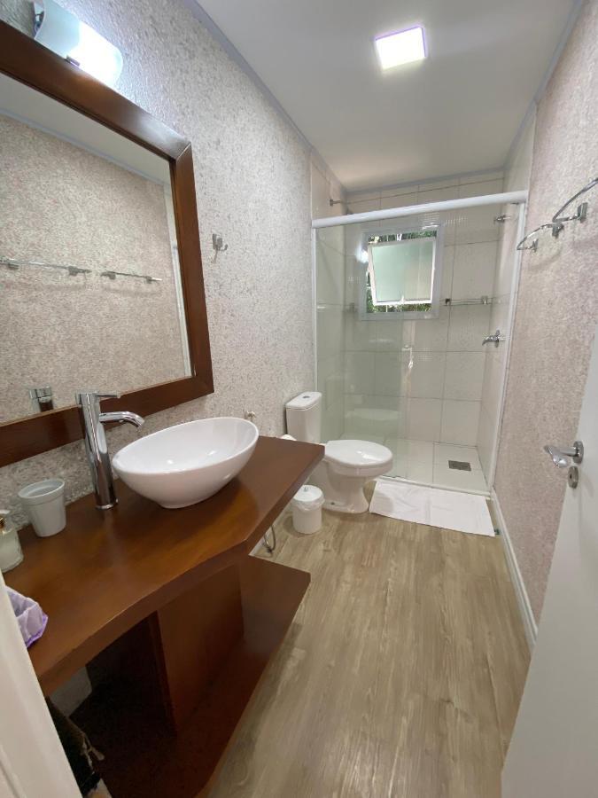 Pousada Ipe Amarelo E Quinta Dos Medeiros Bed & Breakfast Gramado Ngoại thất bức ảnh