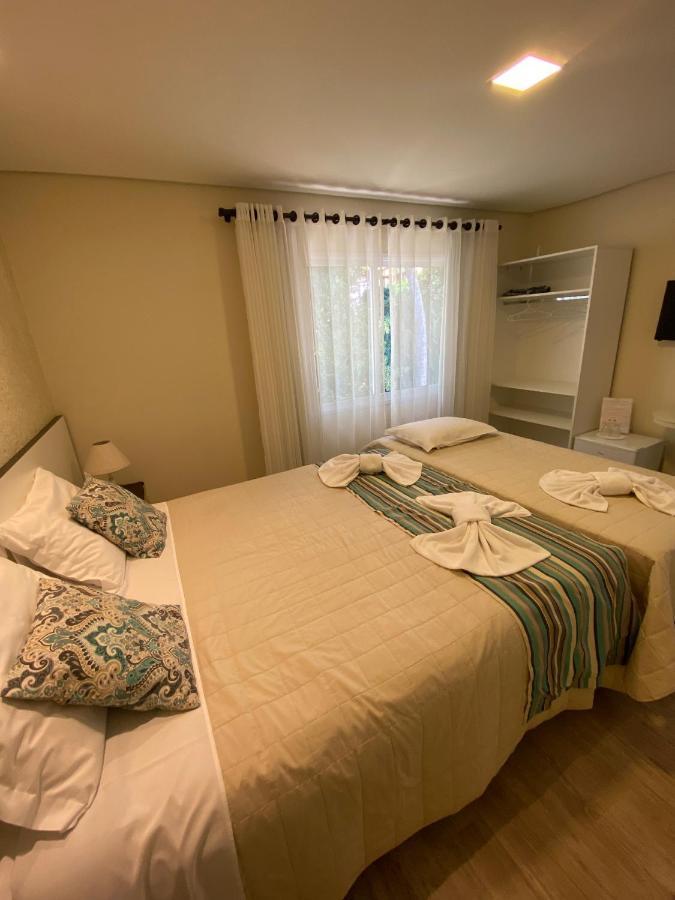 Pousada Ipe Amarelo E Quinta Dos Medeiros Bed & Breakfast Gramado Ngoại thất bức ảnh
