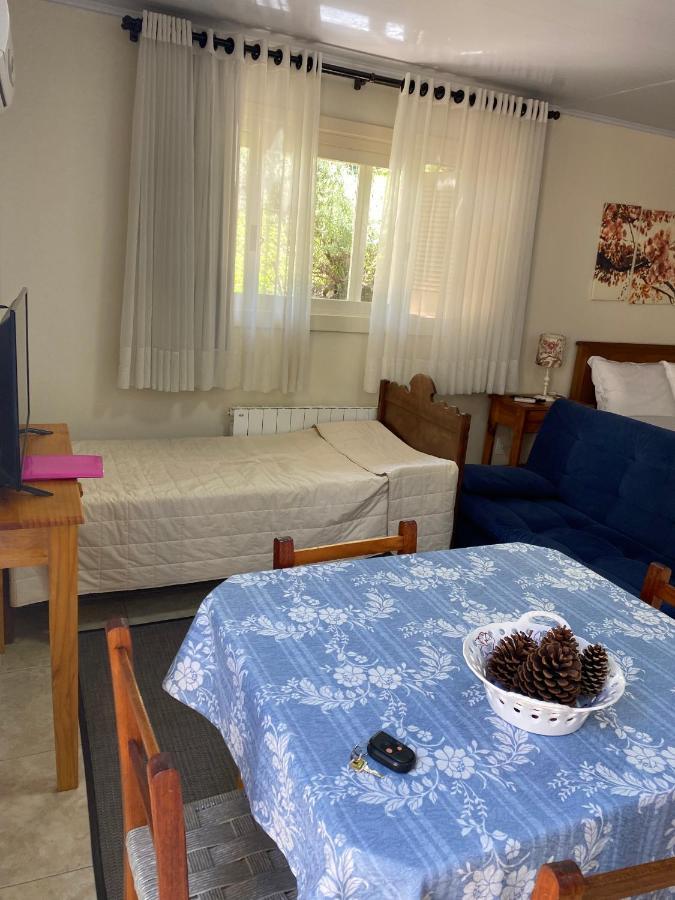 Pousada Ipe Amarelo E Quinta Dos Medeiros Bed & Breakfast Gramado Ngoại thất bức ảnh