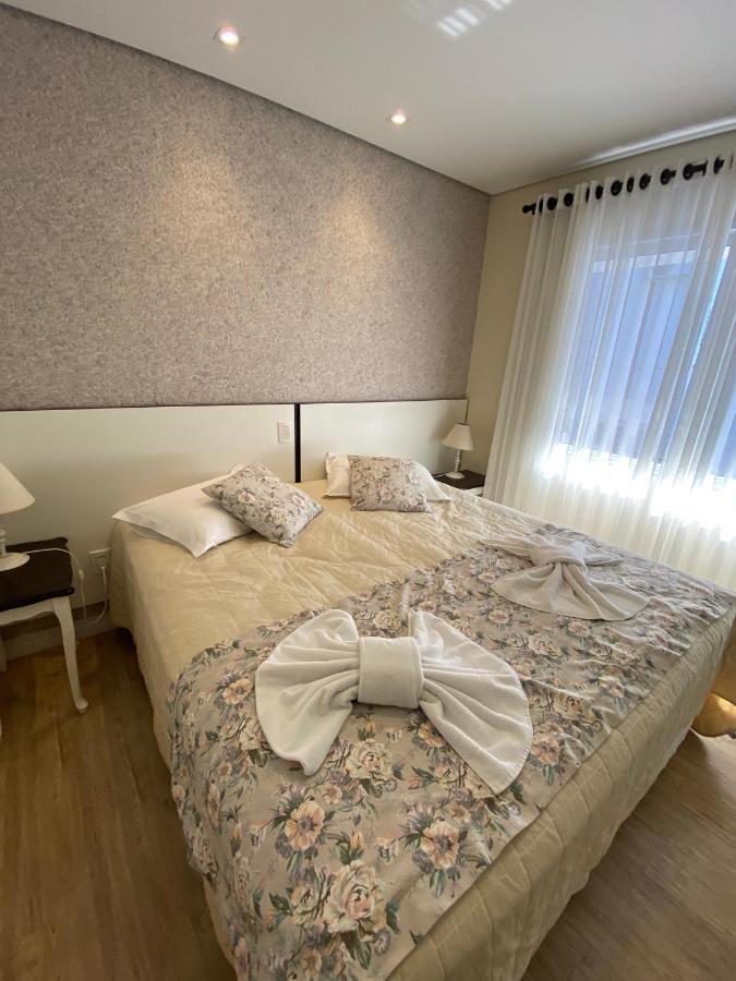 Pousada Ipe Amarelo E Quinta Dos Medeiros Bed & Breakfast Gramado Ngoại thất bức ảnh