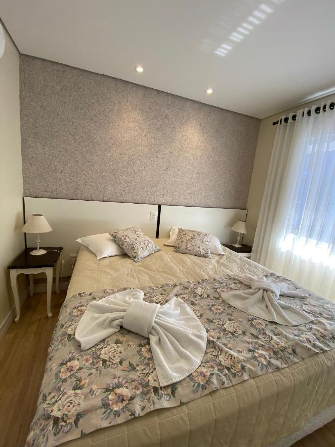 Pousada Ipe Amarelo E Quinta Dos Medeiros Bed & Breakfast Gramado Ngoại thất bức ảnh